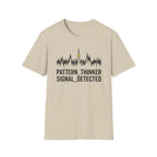 SIGNAL_IN_THE_NOISE  T-Shirt
